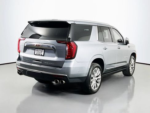 Used 2024 GMC Yukon Denali w/ Advanced Technology Package AWD/4WD image 7