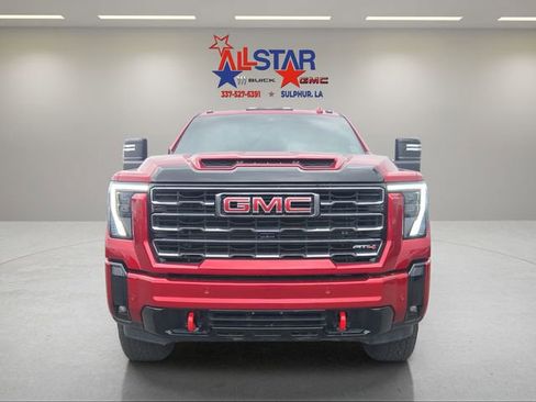 Used 2025 GMC Sierra 2500 AT4 w/ Technology Package image 2