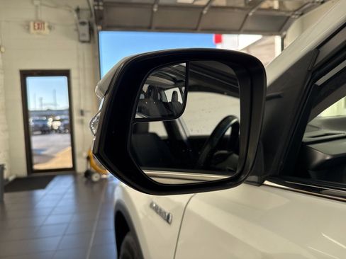 Used 2016 Toyota RAV4 XLE image 14