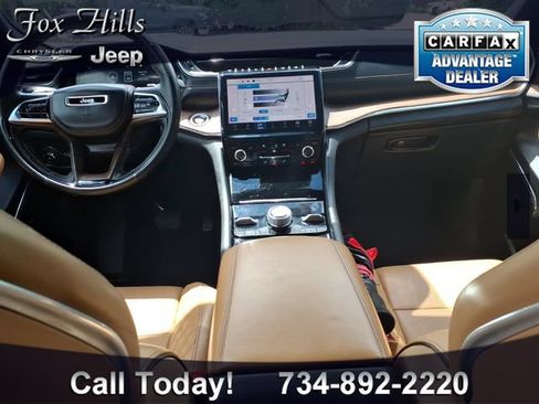 Used 2023 Jeep Grand Cherokee Summit AWD/4WD image 14