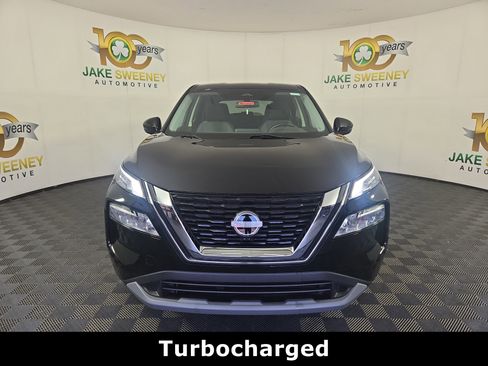 Used 2023 Nissan Rogue SV image 3