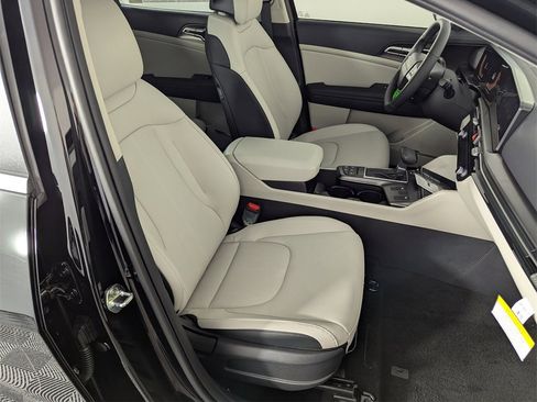 New 2026 Kia Sportage EX image 38