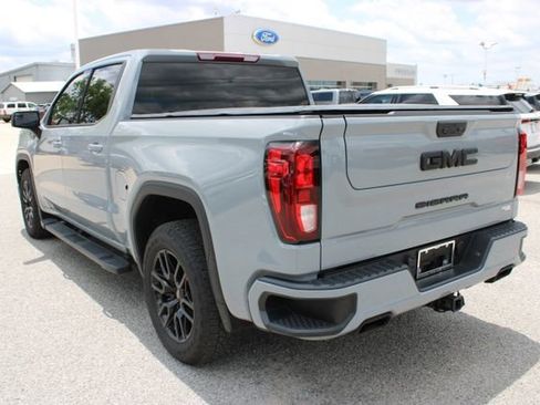 Used 2024 GMC Sierra 1500 Elevation w/ LPO, Elevation Black Package AWD/4WD image 8