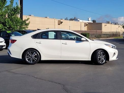 Certified 2023 Kia Forte LXS FWD image 5