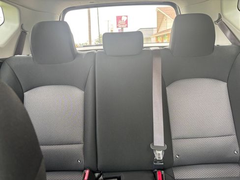 Used 2025 Kia Soul LX w/ LX Technology Package FWD image 36