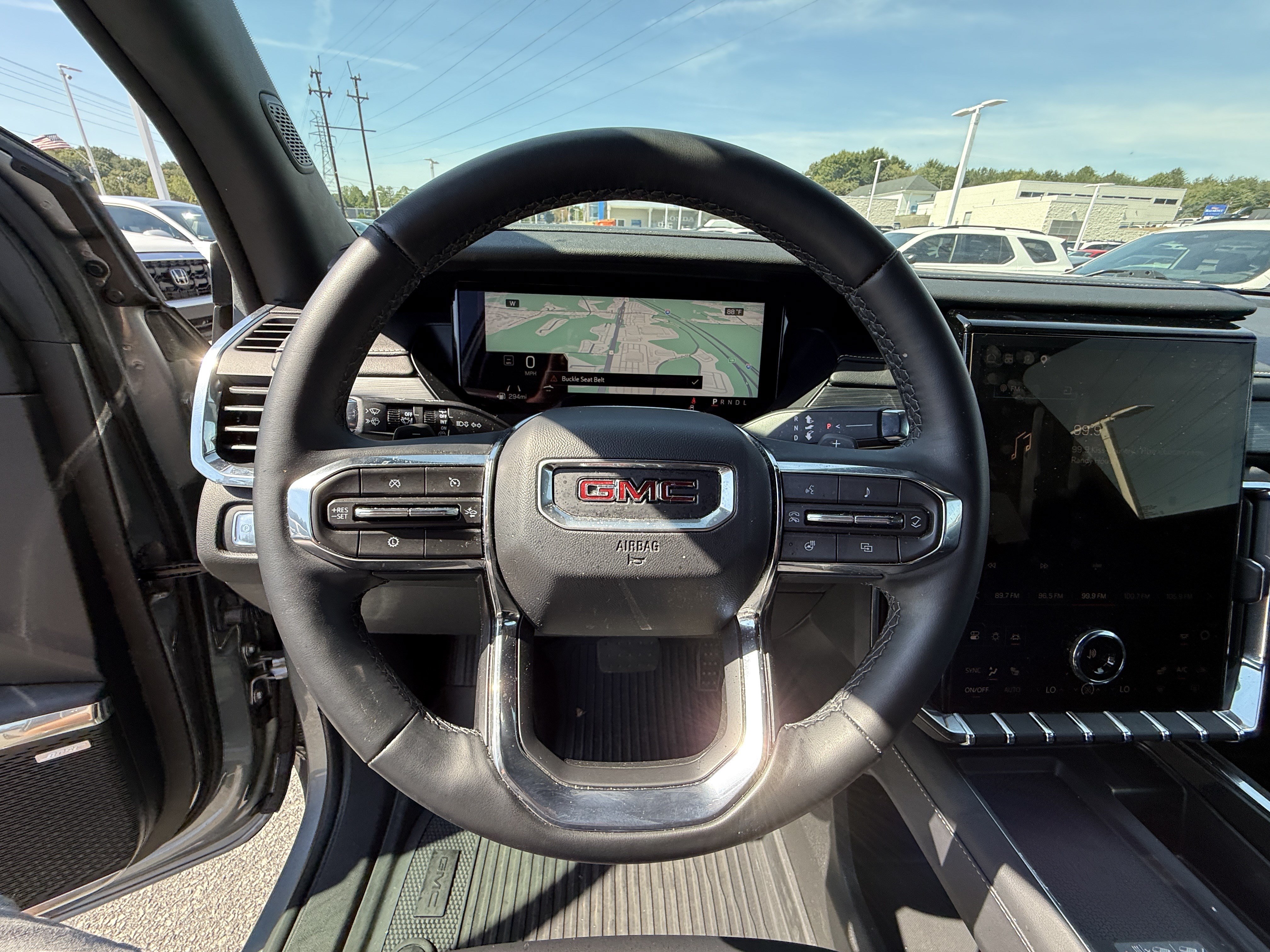 Used 2025 GMC Acadia Elevation w/ Elevation Premium Package FWD image 25