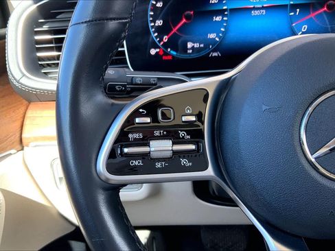 Used 2022 Mercedes-Benz GLS 450 4MATIC image 24