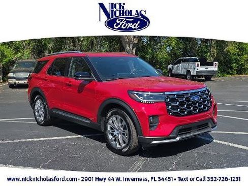 Certified 2025 Ford Explorer Platinum RWD image 1