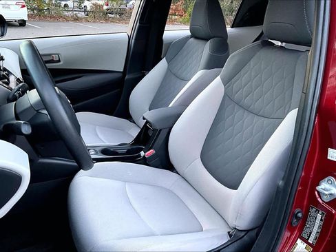 Certified 2022 Toyota Corolla LE image 8