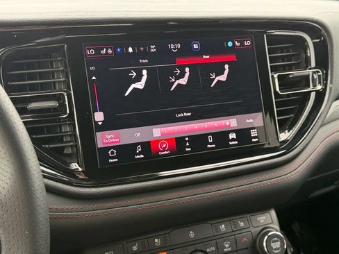Used 2025 Dodge Durango GT AWD/4WD image 35