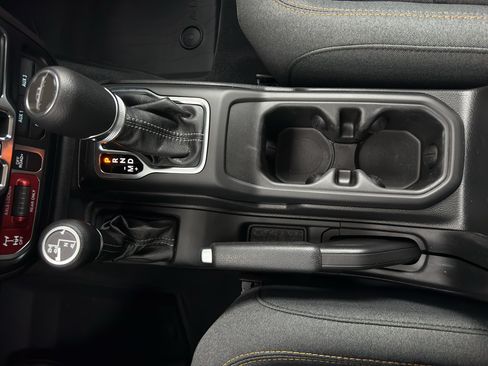 New 2026 Jeep Gladiator Sport AWD/4WD image 23