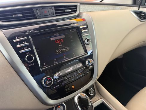 Used 2020 Nissan Murano SV w/ Premium Package FWD image 31