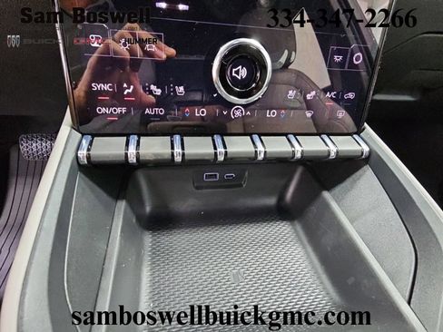 New 2026 GMC Terrain Elevation w/ Elevation Premium Package AWD/4WD image 19