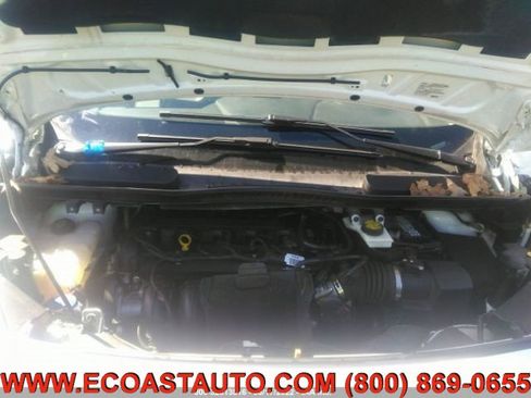 Used 2016 Ford Transit Connect XLT image 5