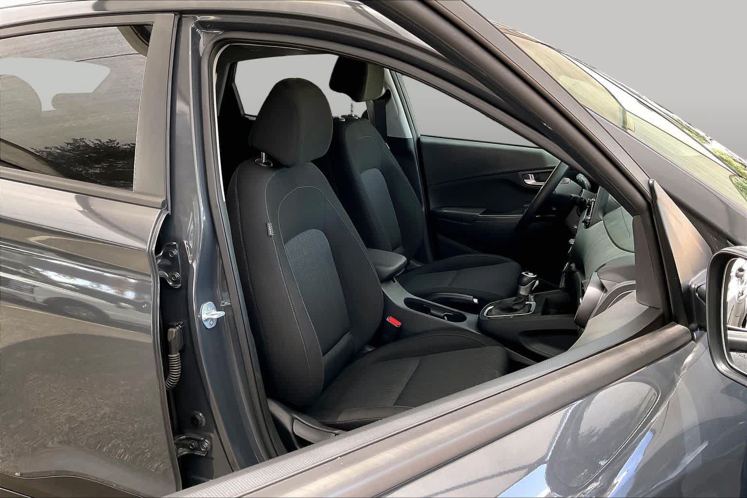 Certified 2023 Hyundai Kona SEL w/ Convenience Package AWD/4WD image 9