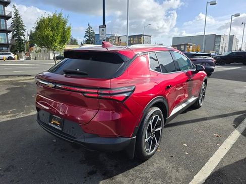 New 2026 Chevrolet Equinox EV LT image 5