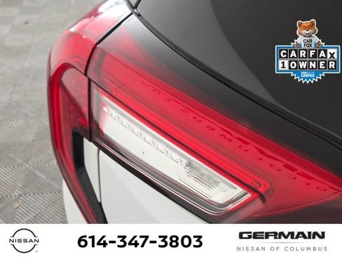 Used 2023 GMC Terrain SLT w/ Elevation Edition AWD/4WD image 16