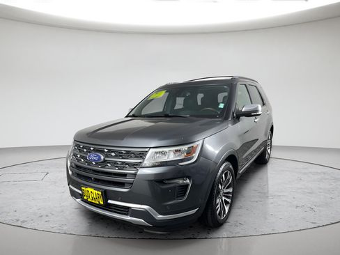 Used 2018 Ford Explorer Platinum AWD/4WD image 7