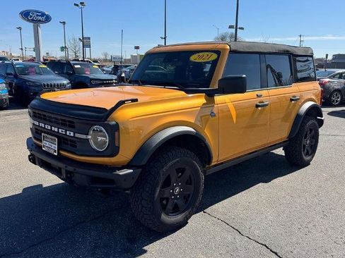 Certified 2021 Ford Bronco Black Diamond image 2