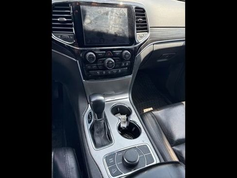 Used 2019 Jeep Grand Cherokee Limited AWD/4WD image 16
