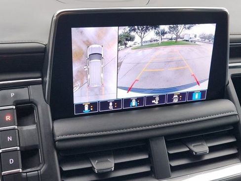 Used 2021 Chevrolet Tahoe LT w/ LT Signature Plus Package image 6