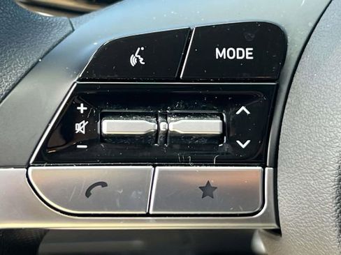 Certified 2024 Hyundai Elantra SEL FWD image 19