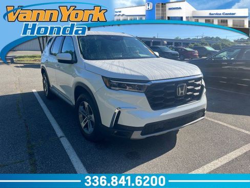 Certified 2024 Honda Pilot EX-L image 1