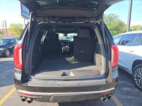Used 2021 GMC Yukon Denali w/ Denali Premium Package AWD/4WD image 14
