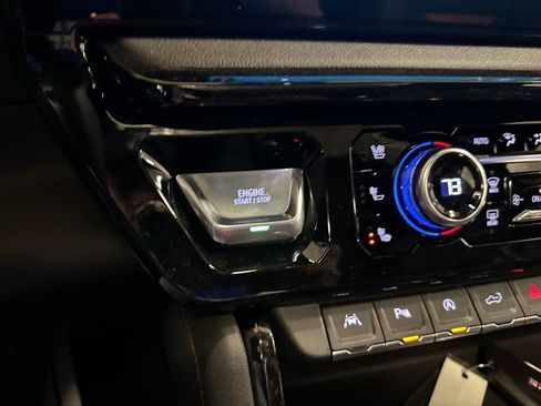 New 2026 GMC Sierra 1500 AT4 w/ AT4 Premium Package AWD/4WD image 17