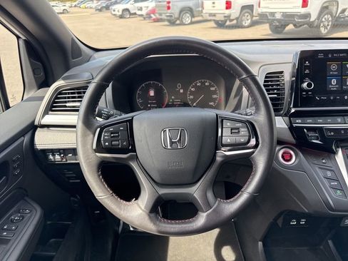 Used 2025 Honda Odyssey Sport-L image 18