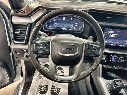 Used 2022 GMC Sierra 1500 Denali AWD/4WD image 17