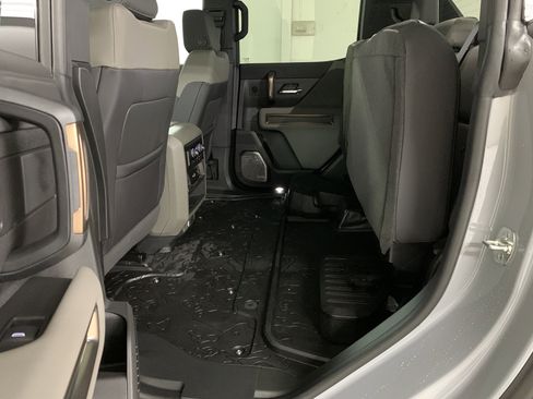 New 2025 GMC Hummer EV 3X image 49