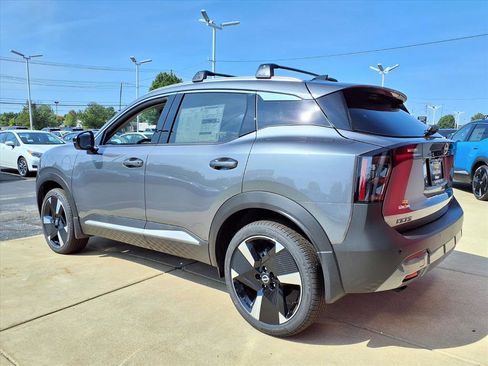 New 2026 Nissan Kicks SR w/ Cold Weather Package image 7