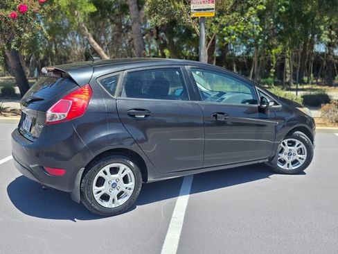 Used 2014 Ford Fiesta SE w/ Exterior Protection Package FWD image 39
