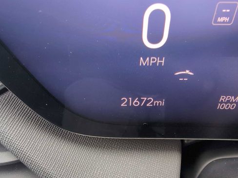 Used 2025 Buick Enclave Preferred image 12