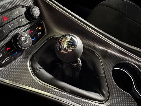 Used 2015 Dodge Challenger SRT Hellcat RWD image 30