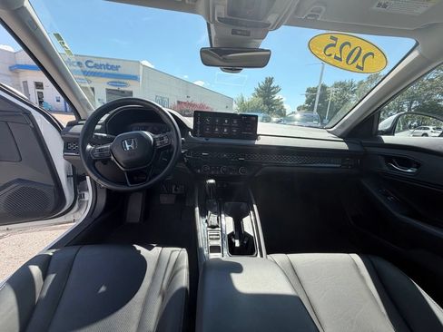 Used 2025 Honda Accord EX-L image 25