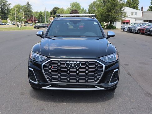 Used 2022 Audi SQ5 Premium Plus w/ Premium Plus Package AWD/4WD image 2