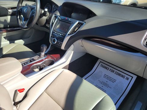 Used 2016 Acura TLX FWD image 33