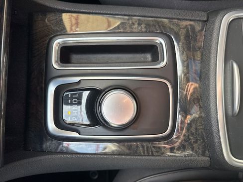 Certified 2023 Chrysler 300 Touring L w/ Popular Equipment Group image 22