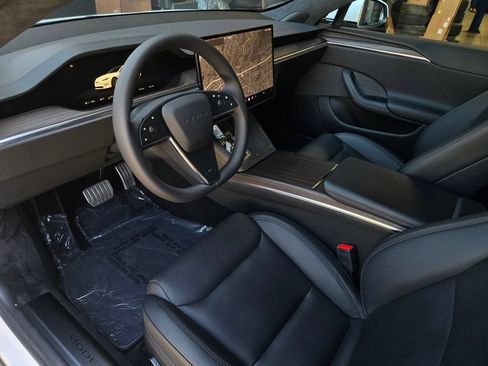 Used 2023 Tesla Model S Standard Range AWD/4WD image 10