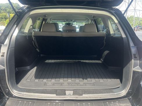 Used 2010 Subaru Outback 2.5i Premium AWD/4WD image 9