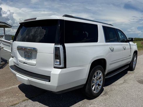 Used 2017 GMC Yukon XL Denali w/ Open Road Package RWD image 5