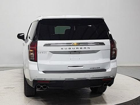 Used 2023 Chevrolet Suburban Premier RWD image 6