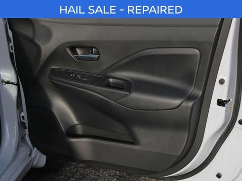 New 2025 Nissan Versa SV w/ Trunk Package FWD image 28