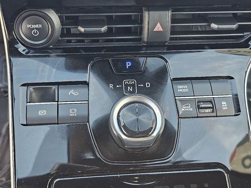 Certified 2023 Subaru Solterra Premium image 32