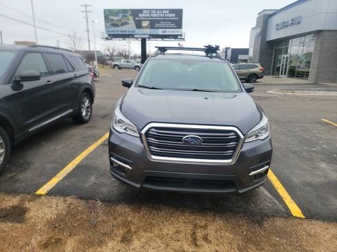 Used 2022 Subaru Ascent Limited w/ Technology Package image 2