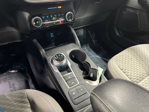 Used 2022 Ford Escape SE w/ Cold Weather Package AWD/4WD image 31