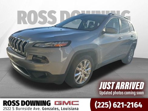 Used 2016 Jeep Cherokee Limited image 1