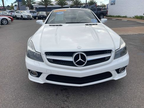 Used 2011 Mercedes-Benz SL 550 image 16